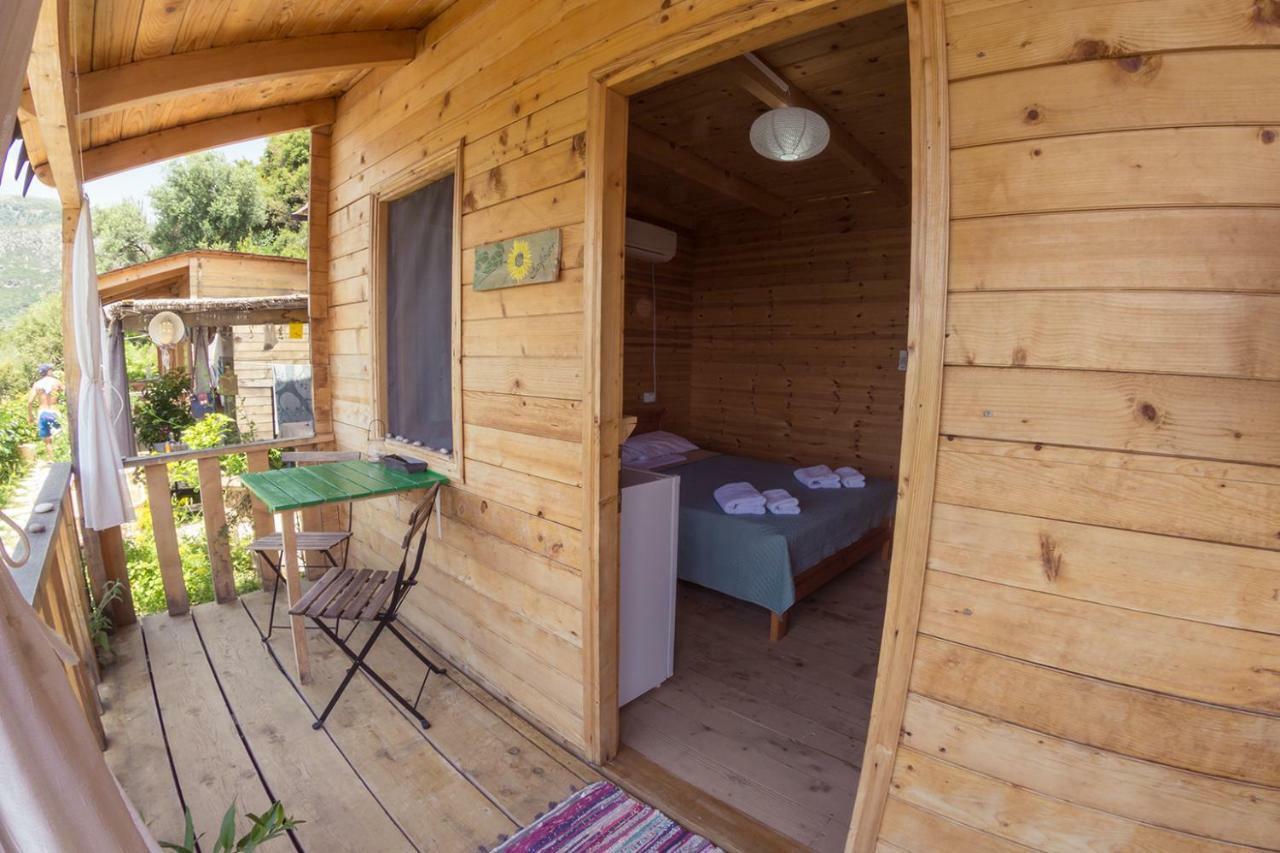 Scala Bungalows Himare Exterior photo